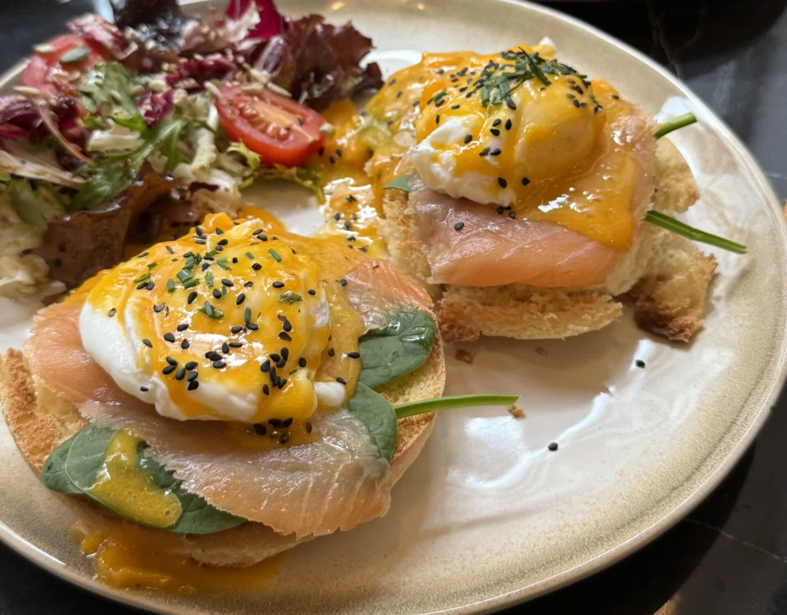 Norwegian Benedict XO (salmón)
